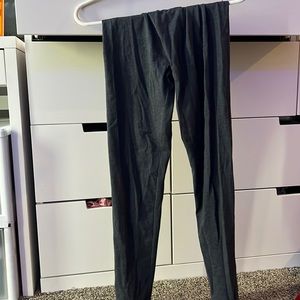grey leggings